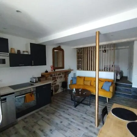 Trévoux: Loft Ravissant Avec Terrasse Apartamento